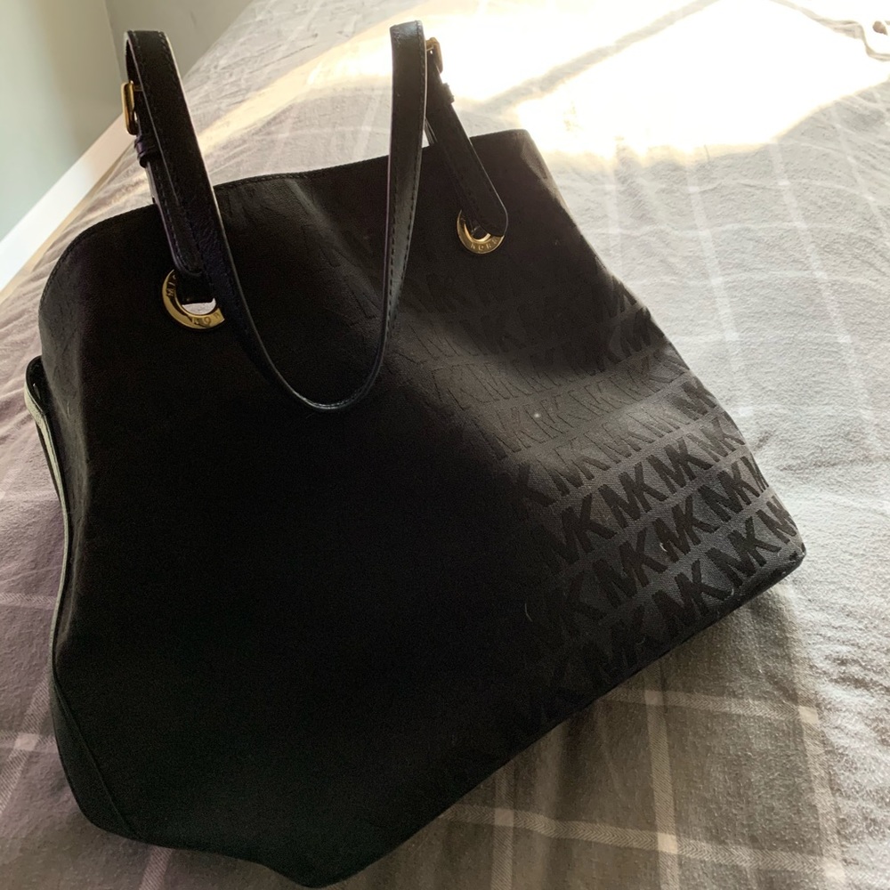 Black Michael kors tote style purse